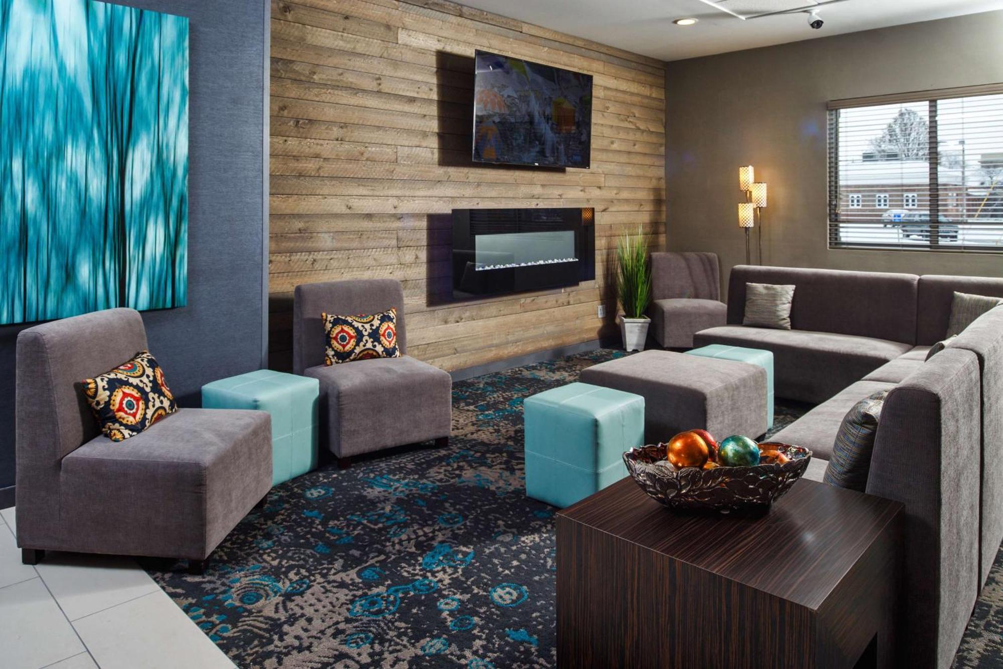 Doubletree By Hilton Neenah Exterior foto